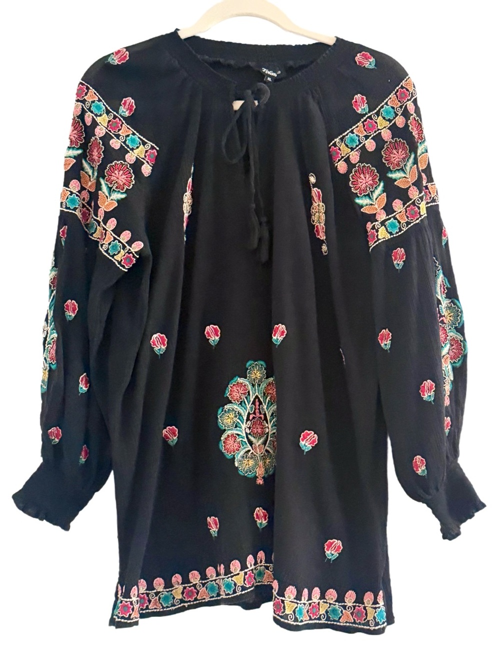 Tolani Black Embroidered Floral Peasant Tunic XL